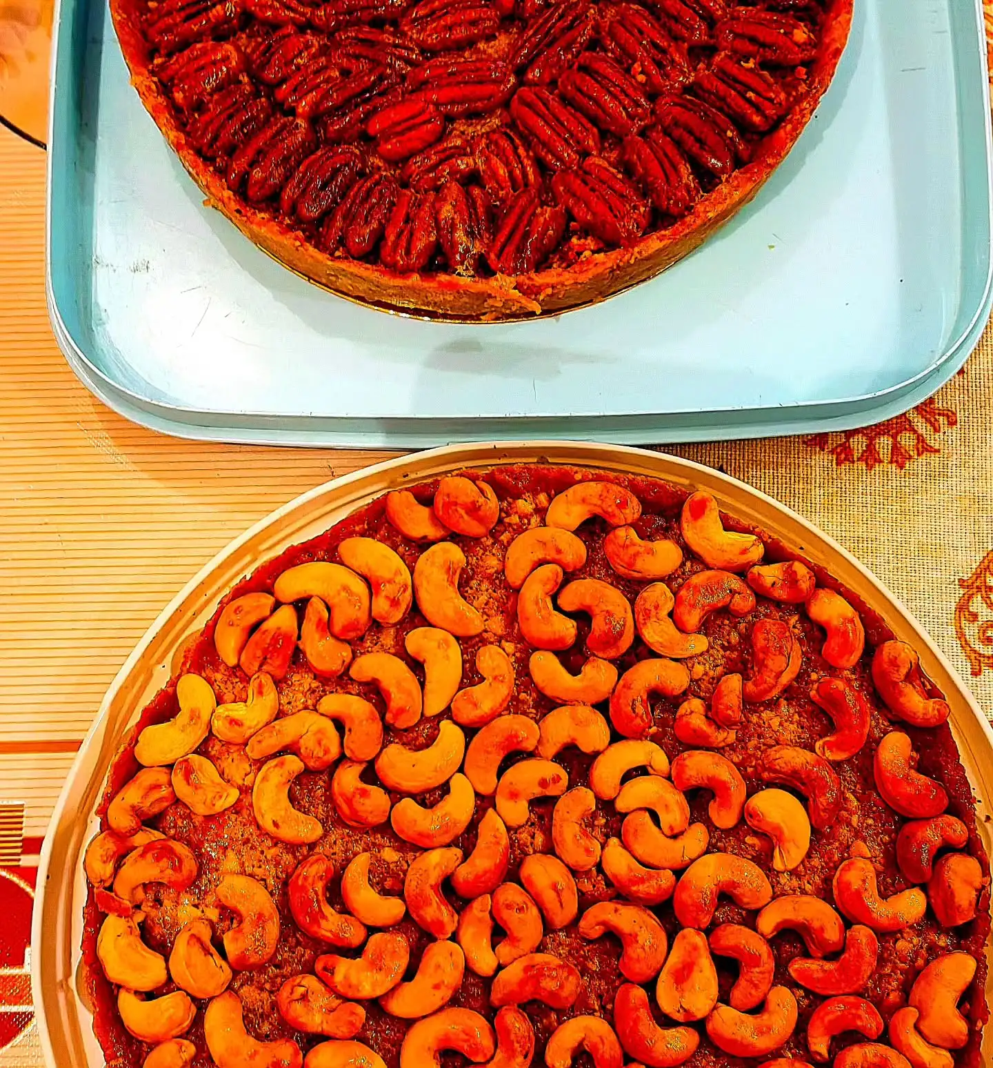 Тарт с соленой карамелью и орехами фото 2