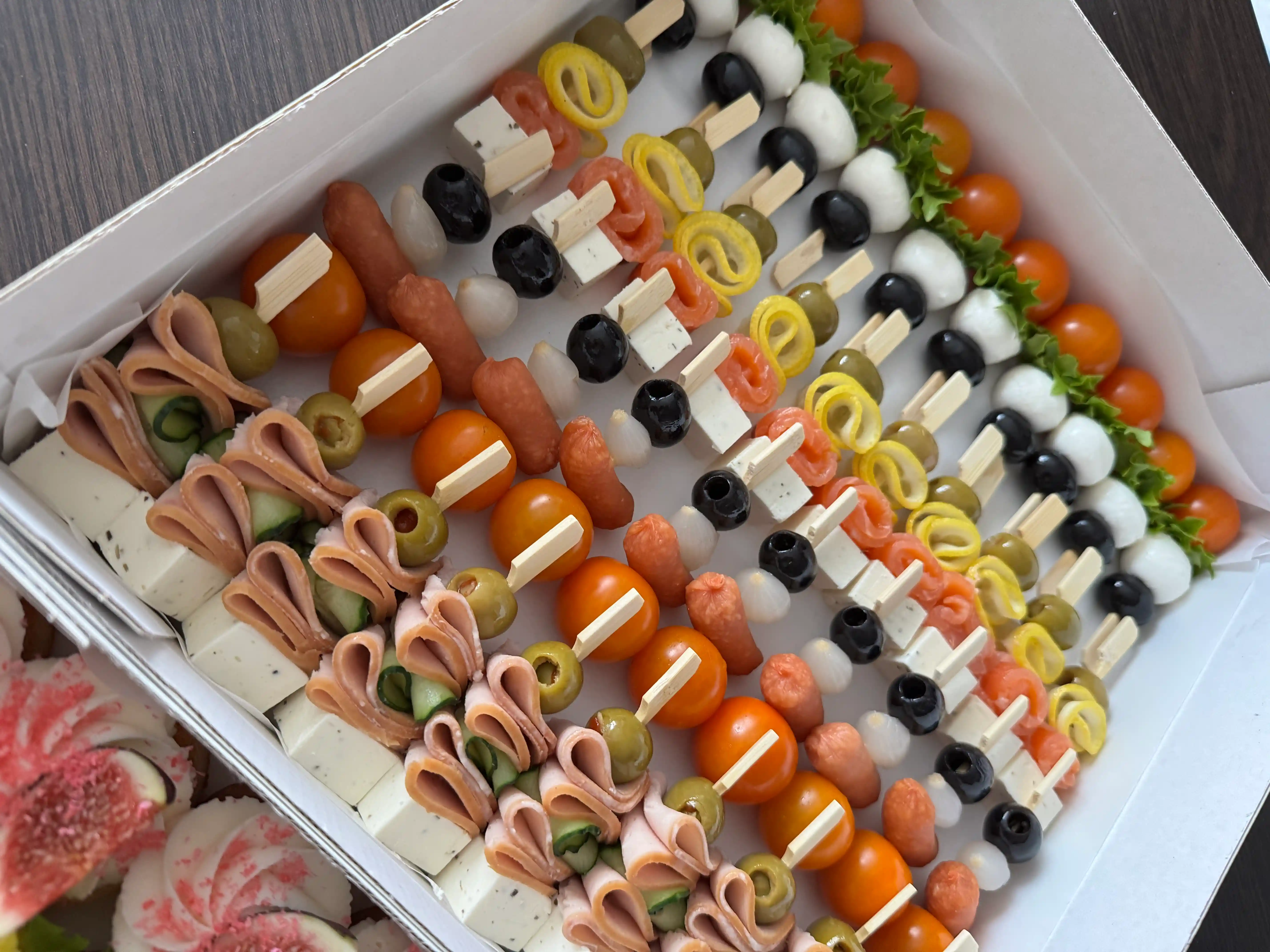 Бокс «Канапе на шпажке» фото 2