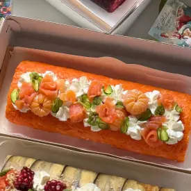 Салат в рулете «Царский с форелью»