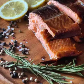 Форель копченая