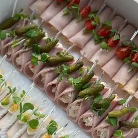 Рулетики из ветчины