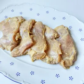 Шашлык из мякоти куриного бедра (полуфабрикат охлажденный)