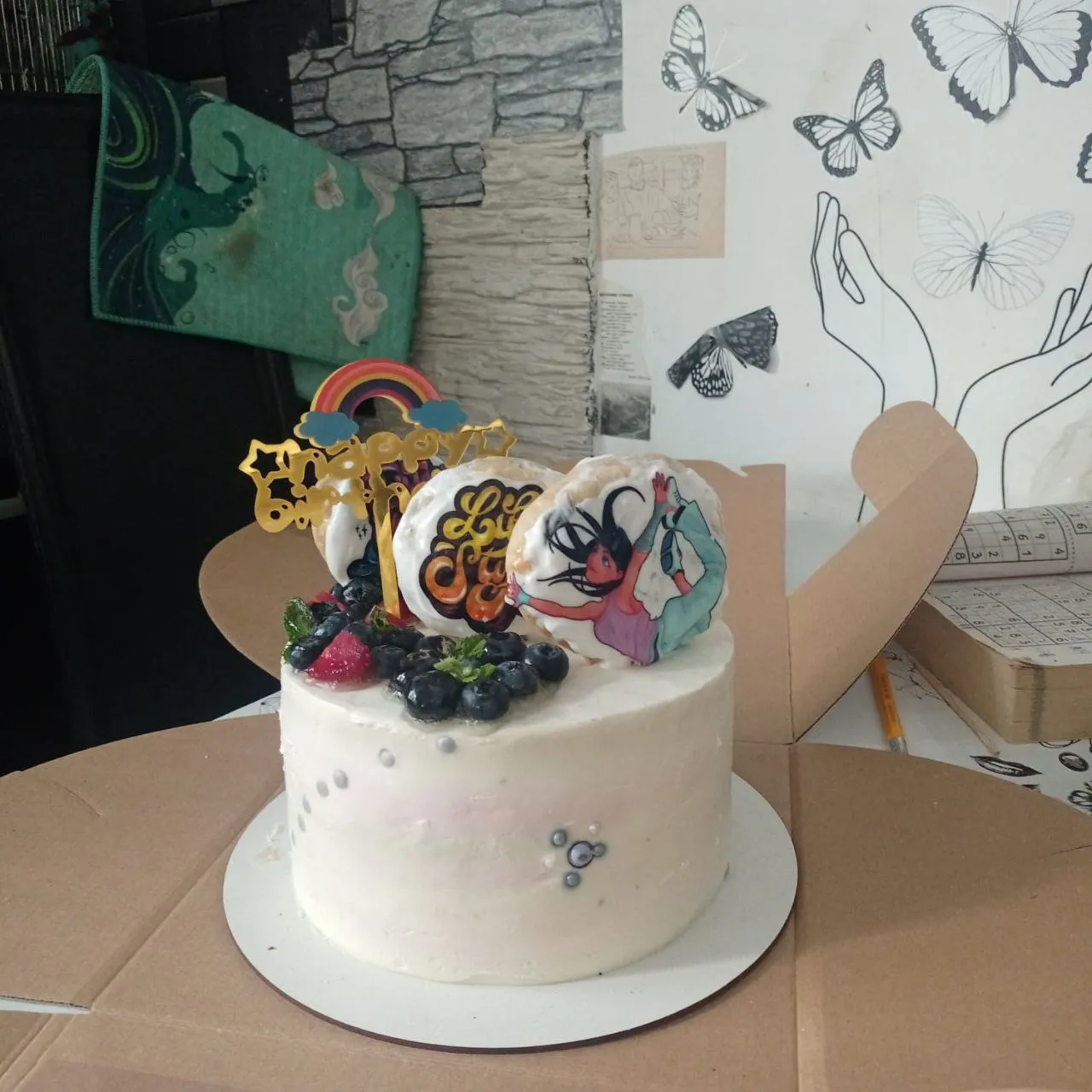 Торт бисквитный на заказ фото 11