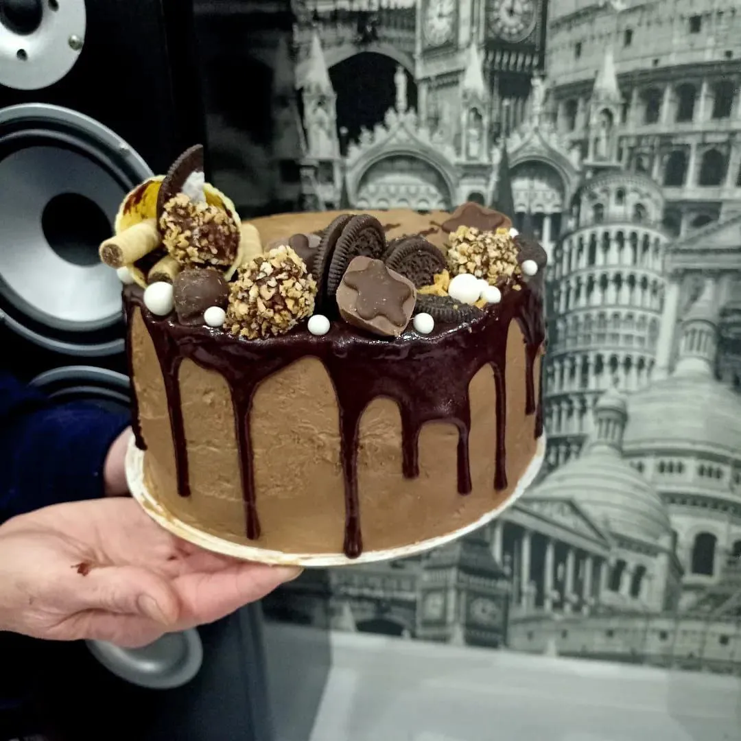 Торт бисквитный на заказ фото 1