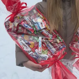 Большая упаковка конфет