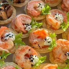 Тарталетка с креветкой