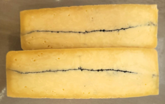 Сыр "Морбье" 4 мес., 150 гр.