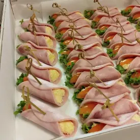 Рулетики из ветчины