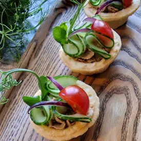 Тарталетки с муссом из тунца, 10 шт.