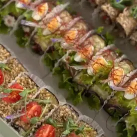 Бокс рулетиков из баклажан