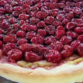 Тирольский пирог с вишней, 0.7 кг.