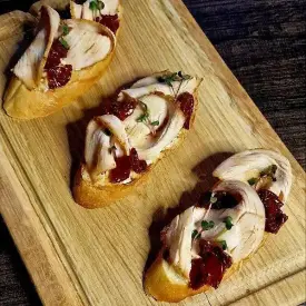 Брускетта с бужениной, 10 шт.