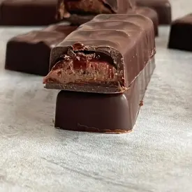 Батончик «Cherry CURRANT»