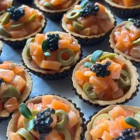 Тарталетка с форелью