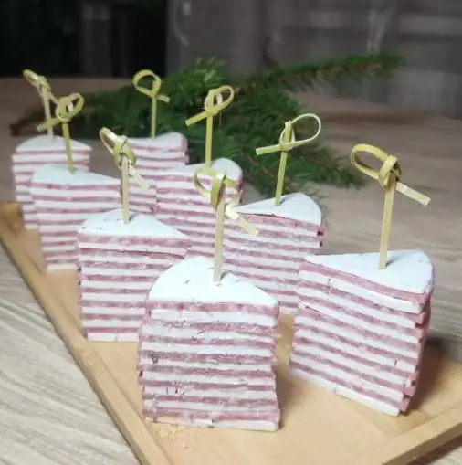 Канапе с сервелатом и творожным сыром