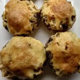 Жульен в грибных шляпках