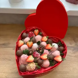 Сердце S с шоколадным мишкой