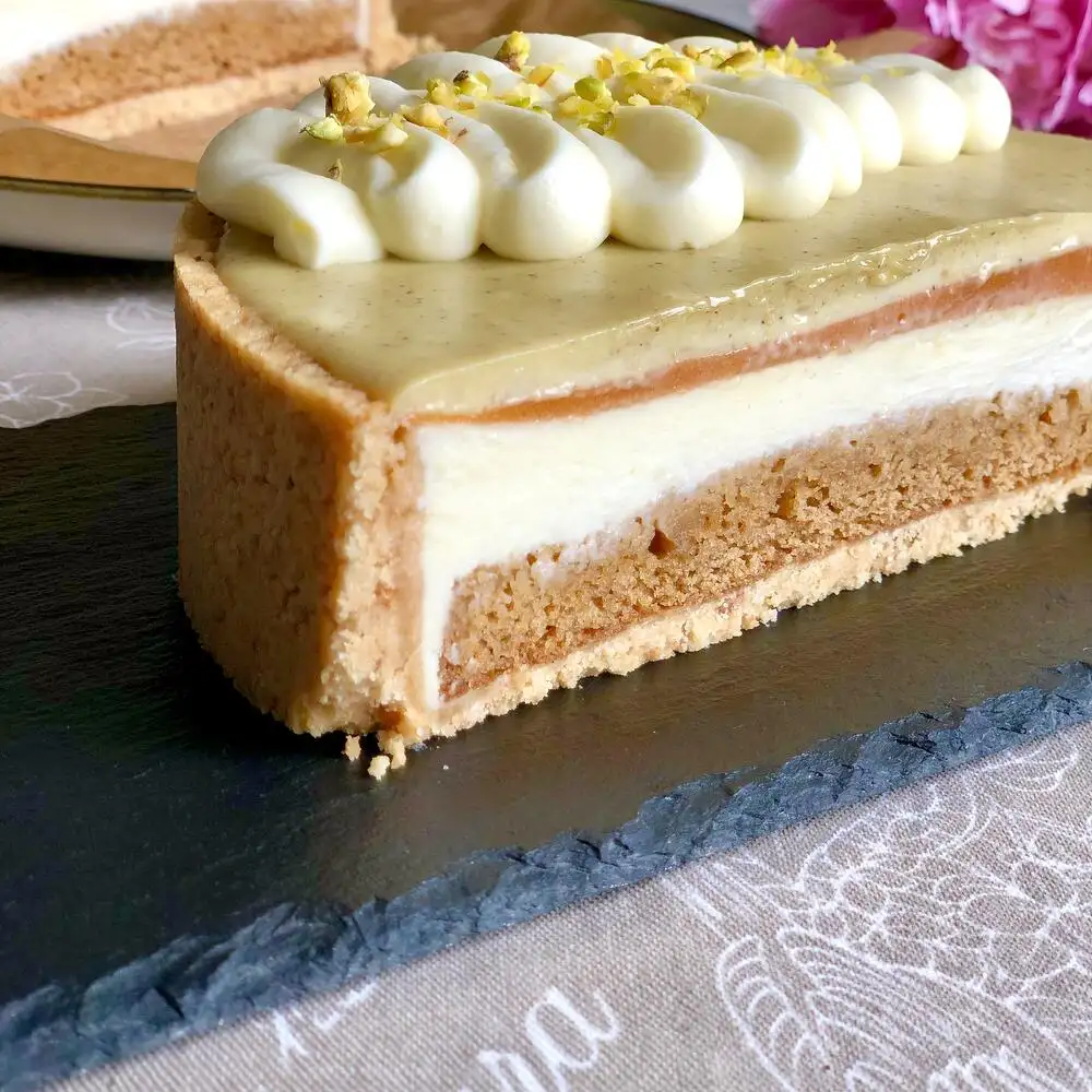 Чизкейк (фисташка-сочная слива) фото 2