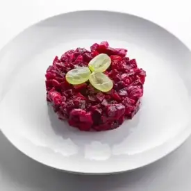 Винегрет с виноградом