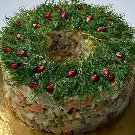 Оливье с колбасой