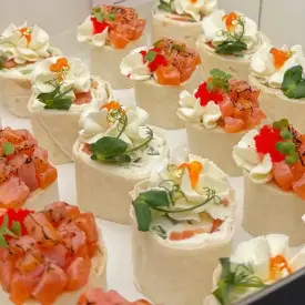 Лососёвые рулетики