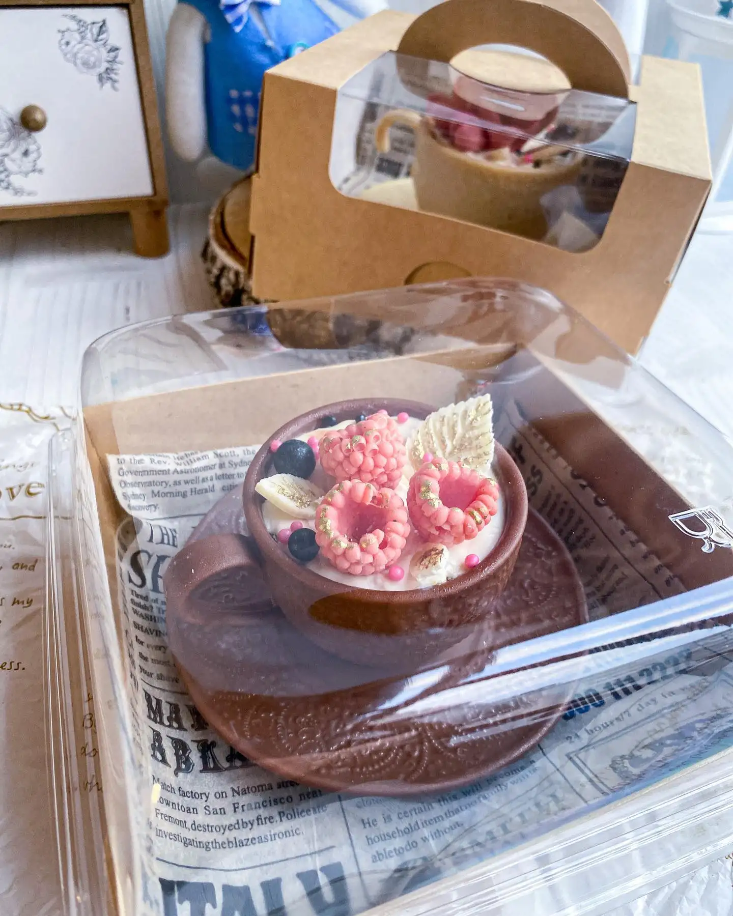 Шоколадная чашка и блюдце фото 5