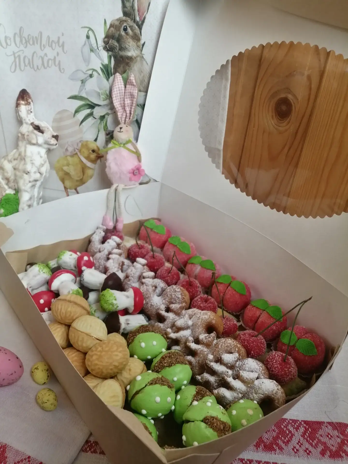 Ассорти пирожных