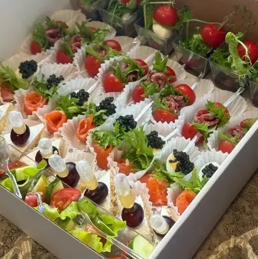 Канапе «Вкусный микс»