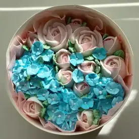 Зефирные цветы в шляпной коробке, 16 см