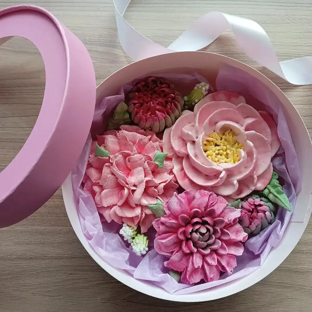 Зефирные цветы в шляпной коробке, 16 см фото 3