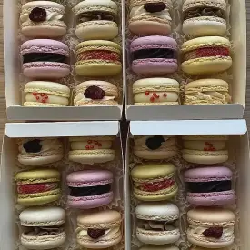 Макарон в коробке 21*11 см, 10 шт.