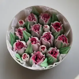 Тюльпаны в шляпной коробке, 16 см