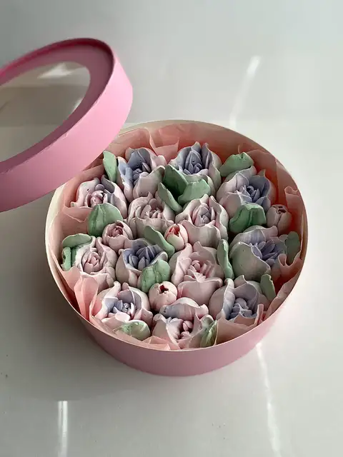 Тюльпаны в шляпной коробке, 16 см фото 3