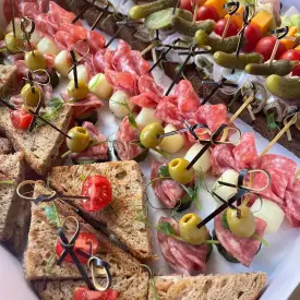 Бокс канапе к коньячку