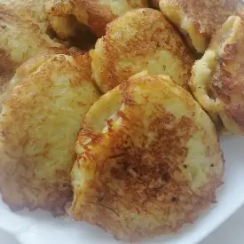 Оладьи картофельные с мясом