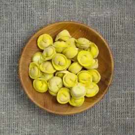 Пельмени с индейкой и сыром проволоне