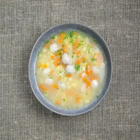 Суп куриный с фрикадельками