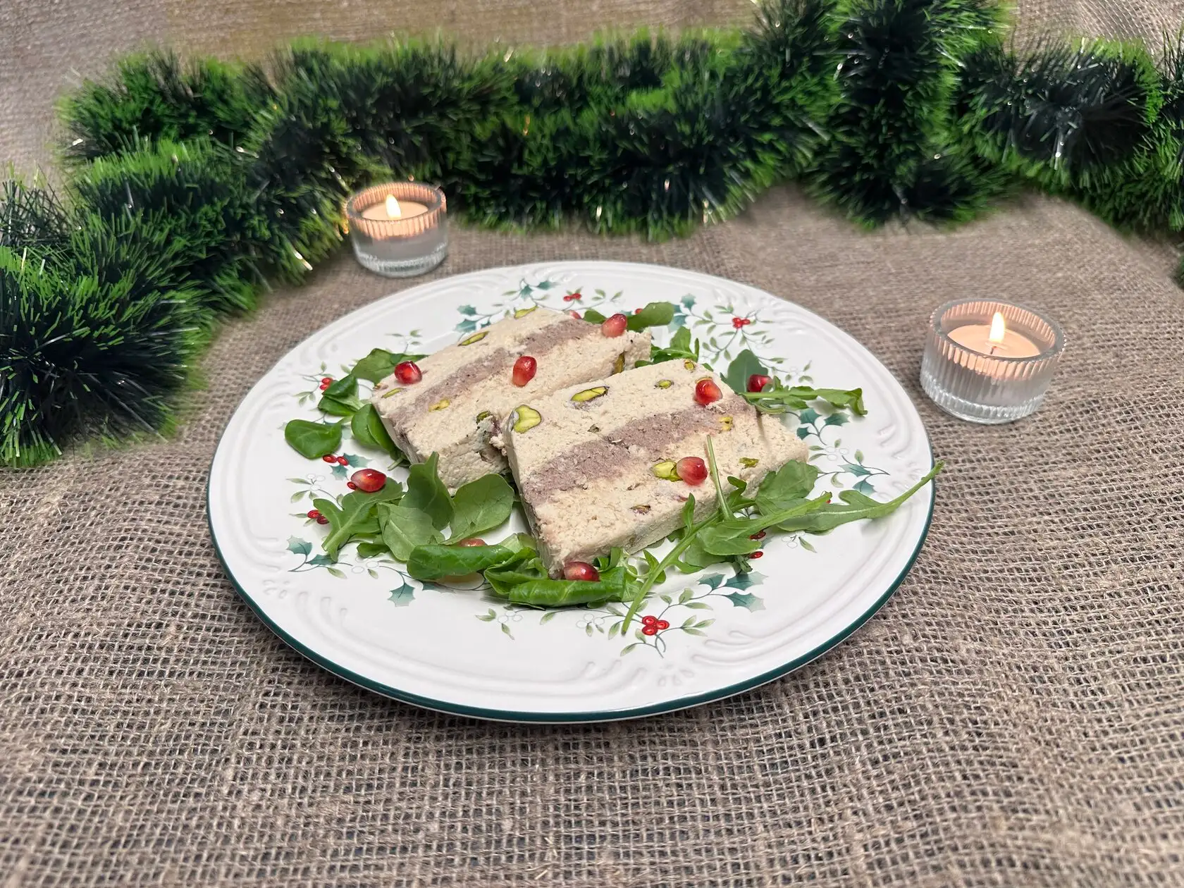 Террин из куриного филе и печени с фисташками фото 2