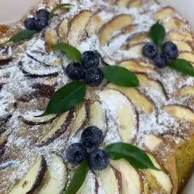 Шарлотка с яблоками