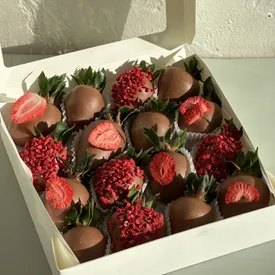Клубника в шоколаде 16 шт 