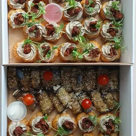 Рулетики из баклажан