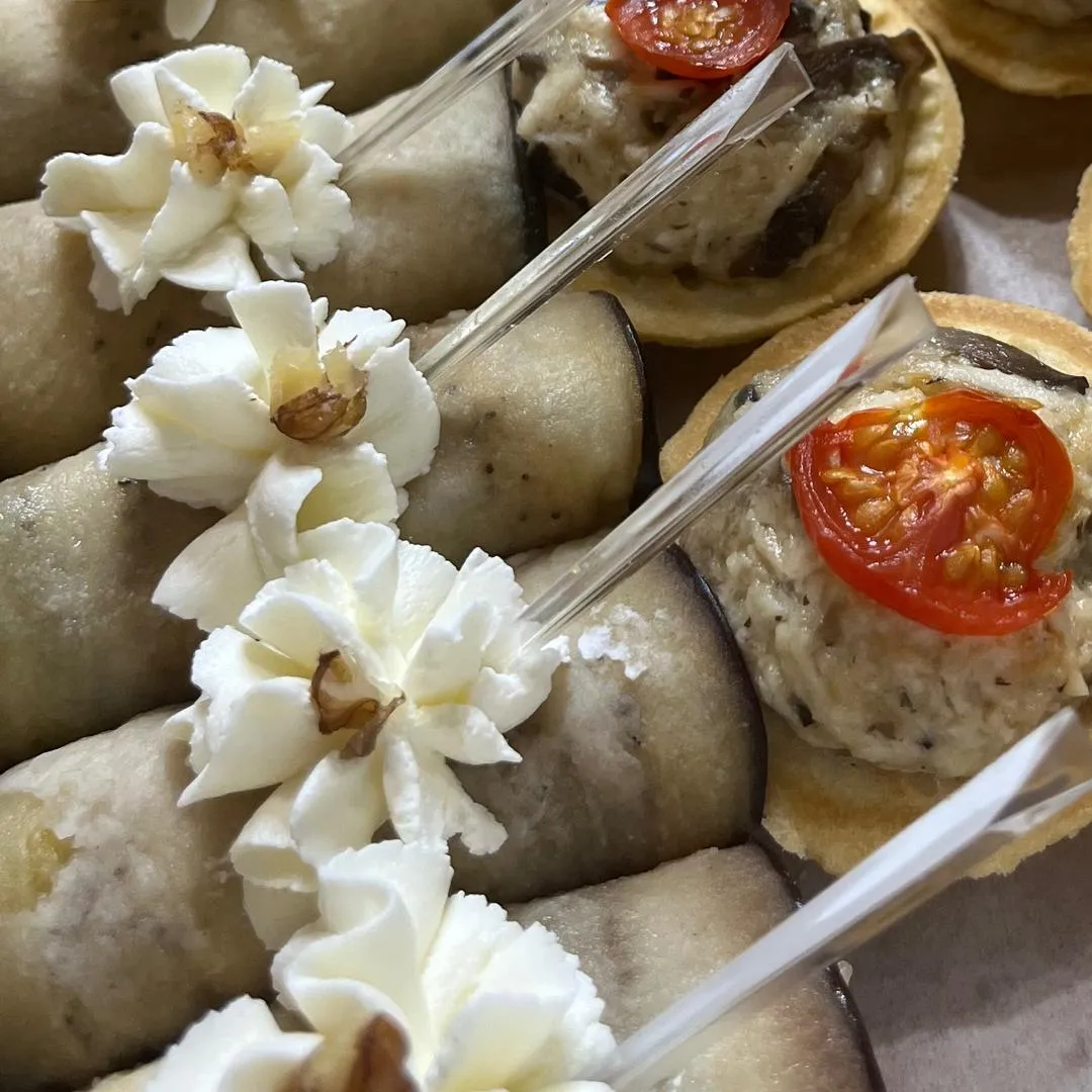 Рулетики порционные из баклажан