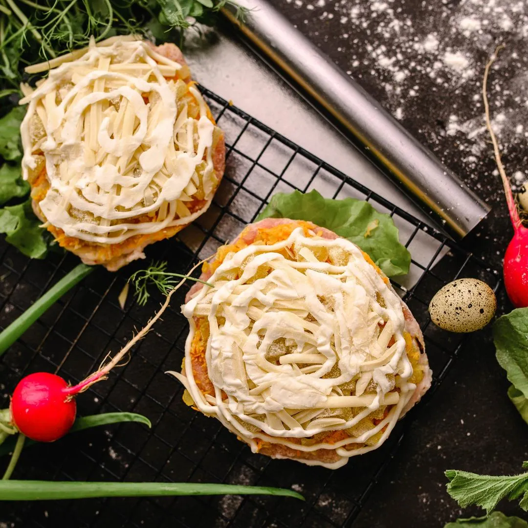 Мясо курицы с ананасом