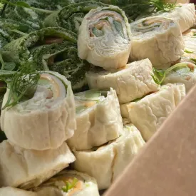 Рулет из лаваша с копчёной ветчиной