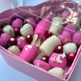 Набор клубники в шоколаде «М», 16-20 шт.