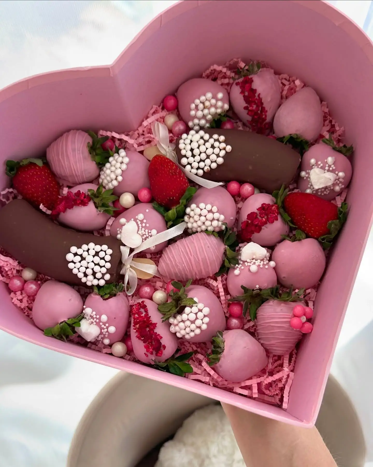 Набор клубники в шоколаде «М», 16-20 шт. фото 3