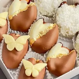 Королевские финики в шоколаде с миндалем