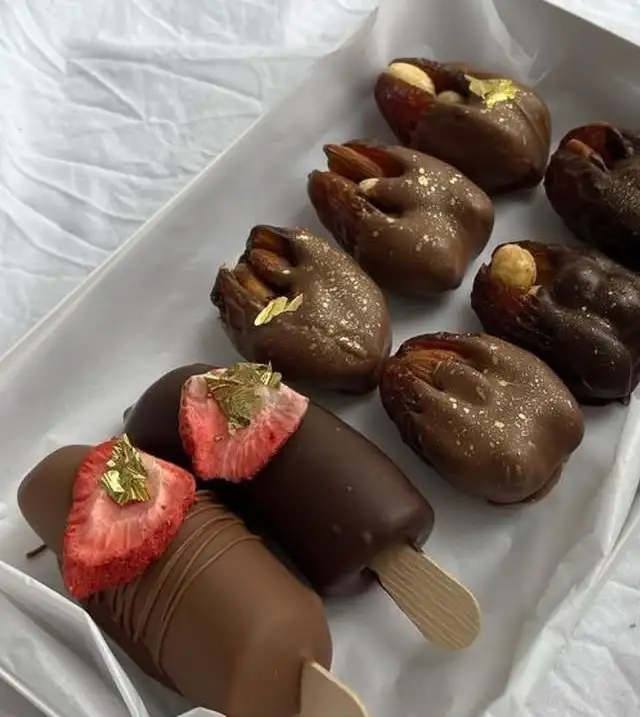 Королевские финики в шоколаде с миндалем фото 7