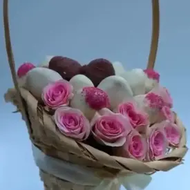 Букет с клубникой в шоколаде, 17 шт.