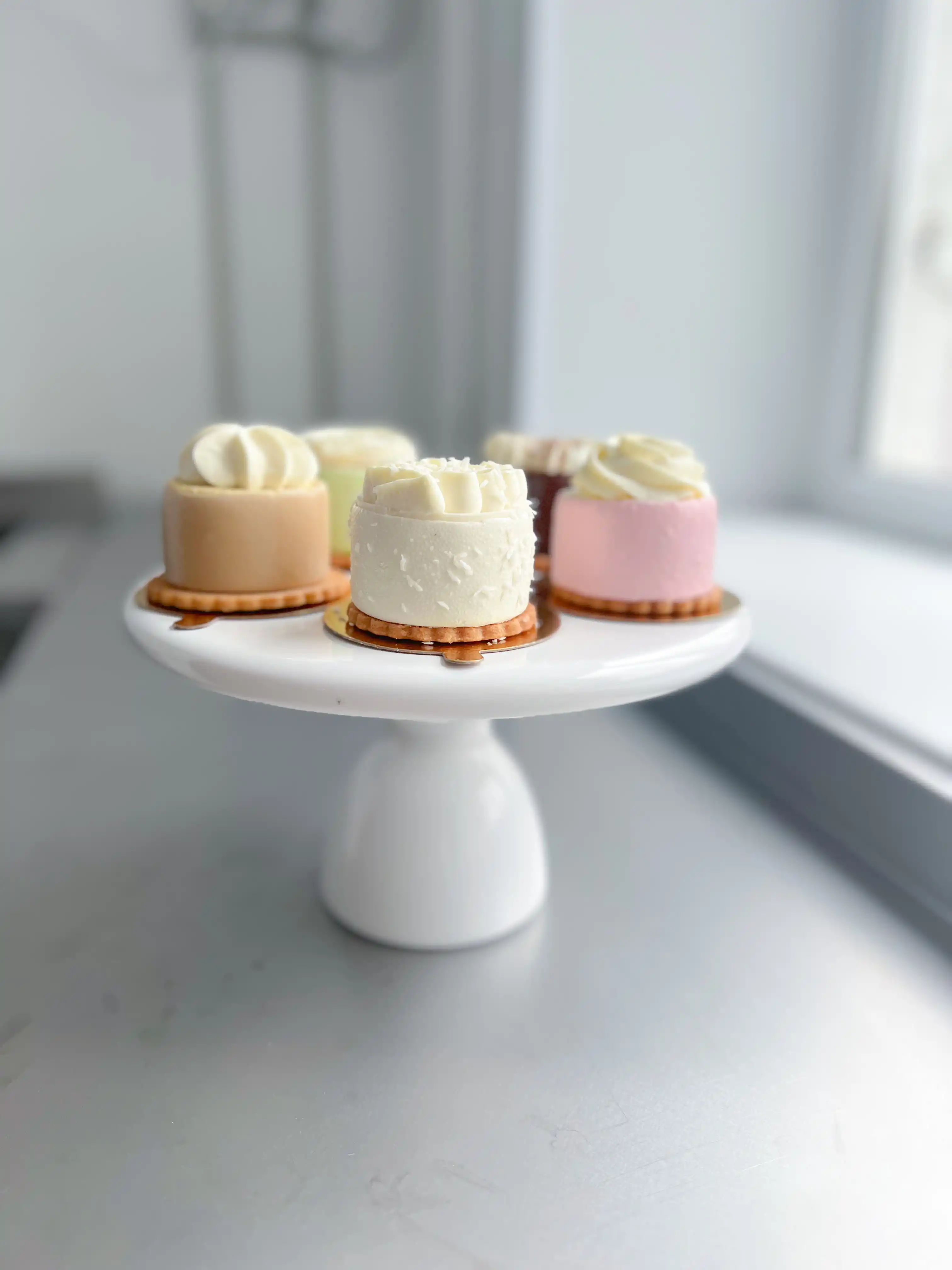 Муссовое пирожное Вишня-кокос фото 3